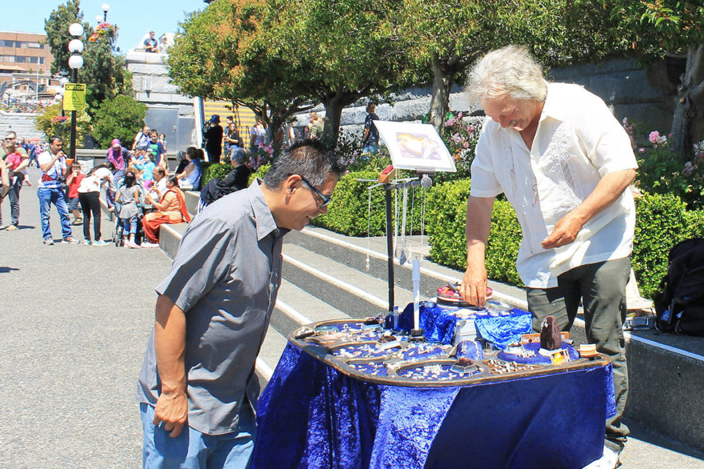 Market, food vendors return to Victoria’s Inner Harbour this weekend