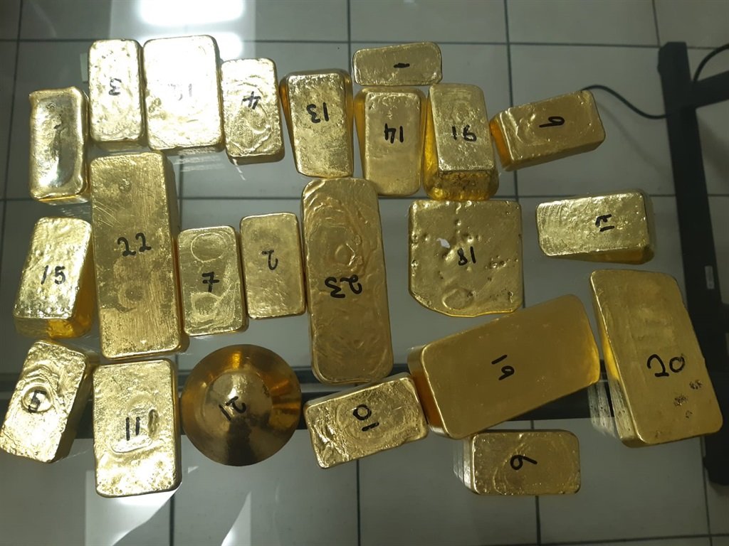 Man arrested at OR Tambo for allegedly trying to smuggle gold worth R11m into SA