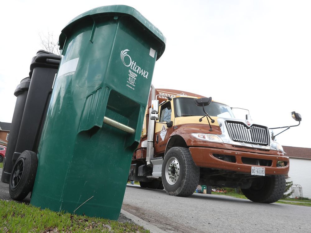 Grossing out over green bin less of a problem for organic-waste holdouts