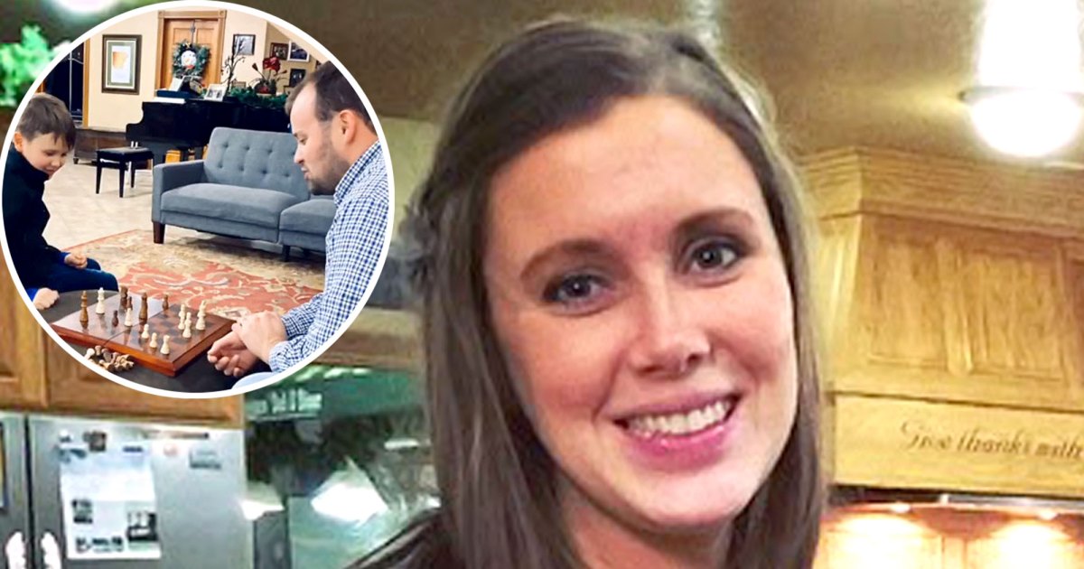 Anna Duggar Seemingly Shares Throwback Photo of Josh Amid Child Porn Charges, Then Deletes It