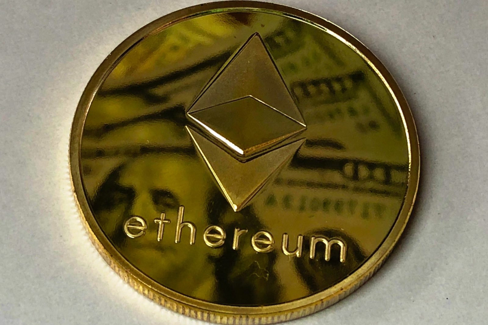 Ethereum closing in on $3000 as Bitcoin eases off the throttle