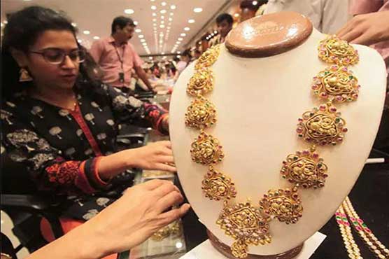 Gold prices increase Rs100 to Rs104,100 per tola