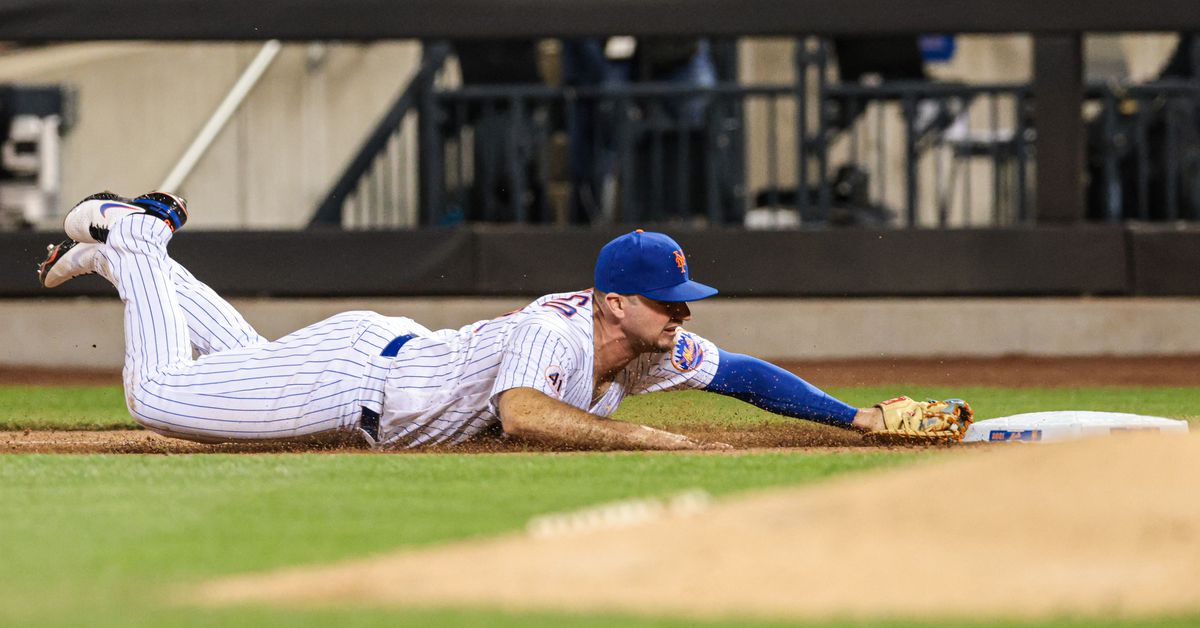 Mets bats stymied by Hendricks and the Cubs’ bullpen in series finale