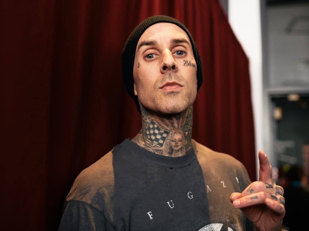 Travis Barker, Machine Gun Kelly Surprise Venice With Performance