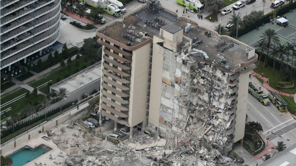 Surfside condo collapse: Death toll rises to 10 in Florida, 151 unaccounted for