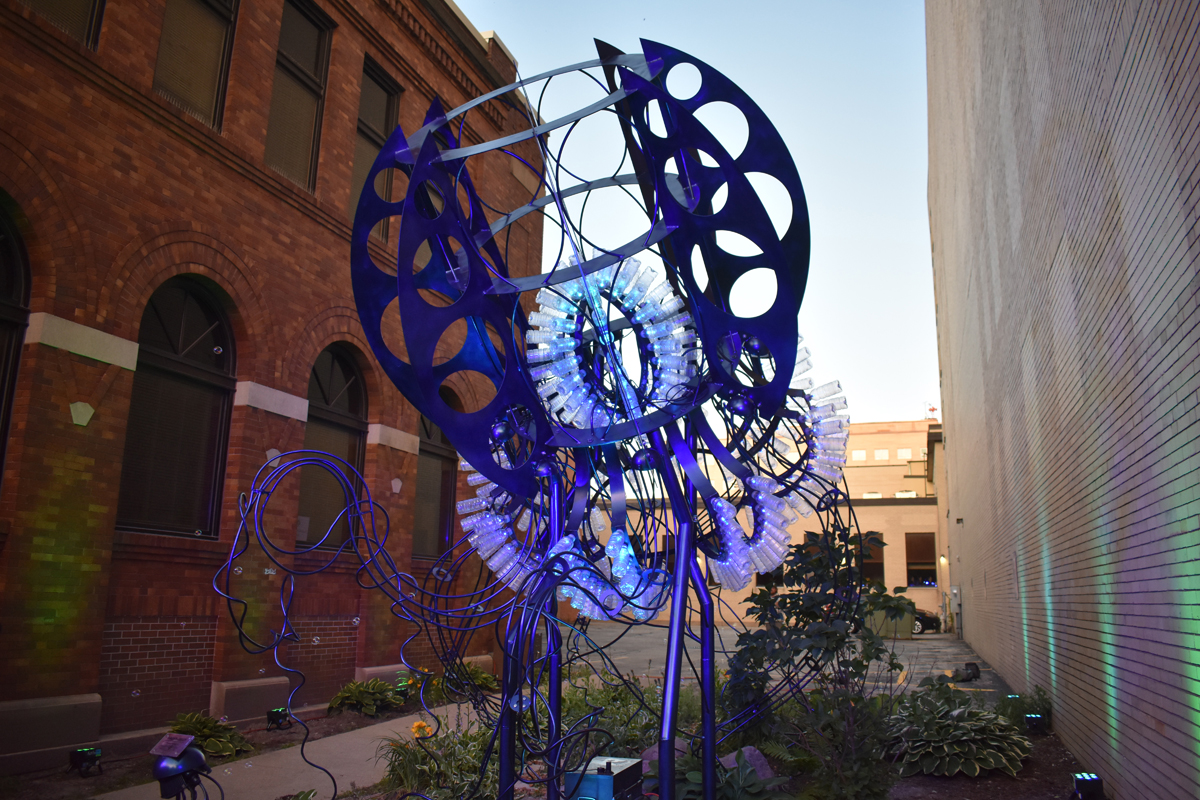 Giant, eco-friendly jellyfish greets downtown Green Bay