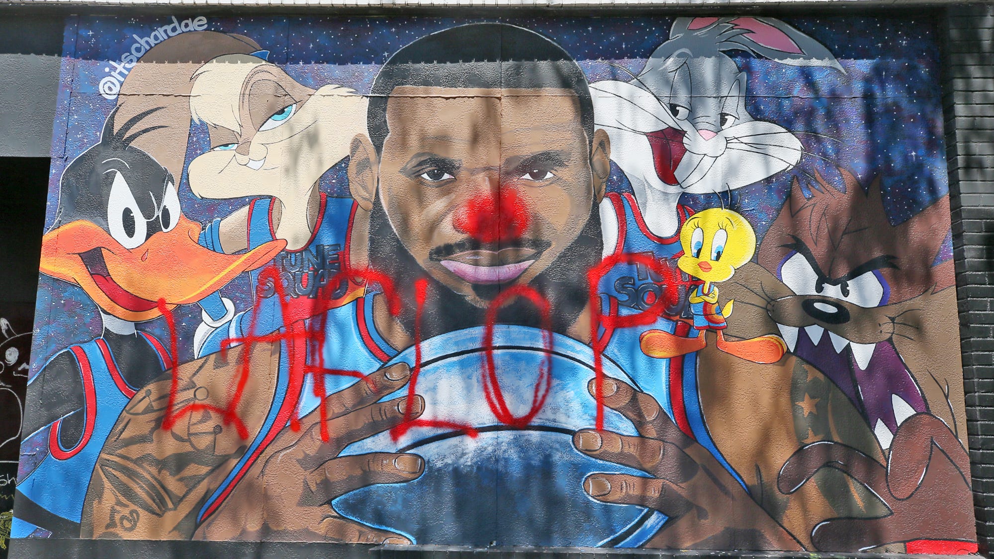 ‘It’s just oh my God. I’m trying to keep positive.’ LeBron-inspired ‘Space Jam’ mural in Akron defaced