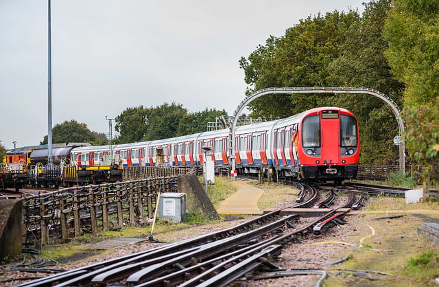 TfL to employ digital-twin technology to help achieve zero-carbon railway goals – RailAdvent