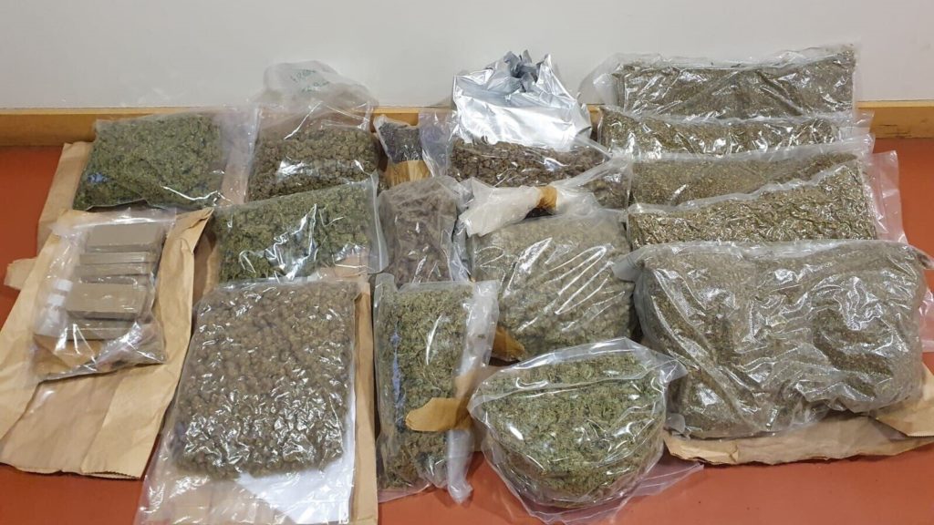 Man detained after cannabis worth €220k found in Bantry – RTE