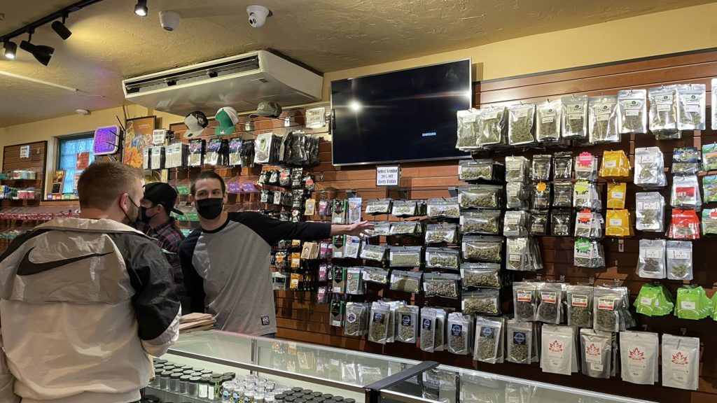 ‘A band-aid’: Cannabis store owners say bill to increase jail time for robbers is just one step … – KXLY