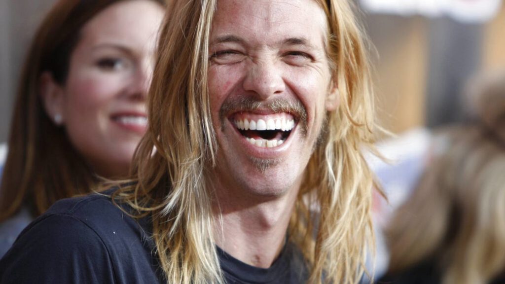 Foo Fighters drummer Taylor Hawkins dead at 50 – FOX 13 Memphis