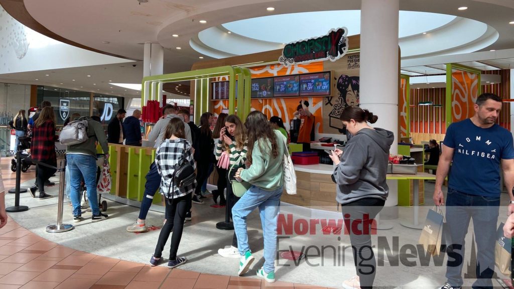Noodle bar’s bid to take on large empty shop near market – Norwich Evening News