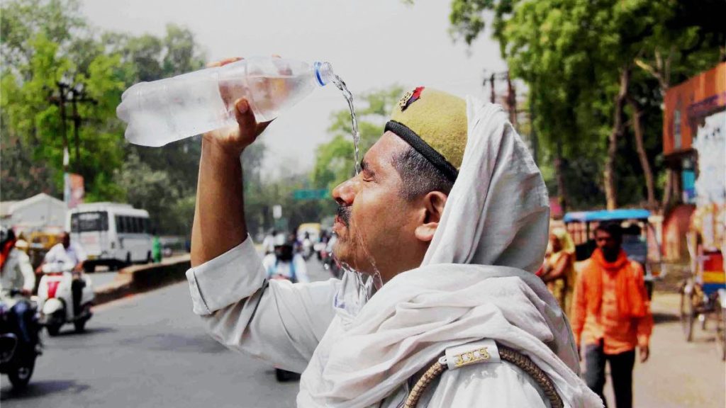 Despite rains, Bengaluru swelters under high humidity, damp weather | The News Minute