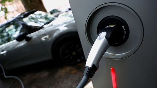 This country aims to grab 20% share of global EV battery market by 2030 – HT Auto