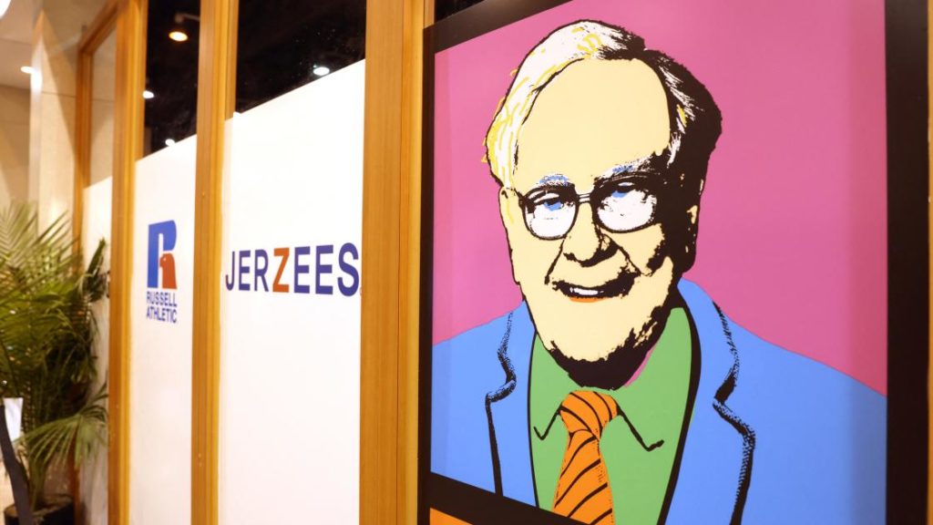 What Warren Buffett gets right and wrong about bitcoin – Quartz