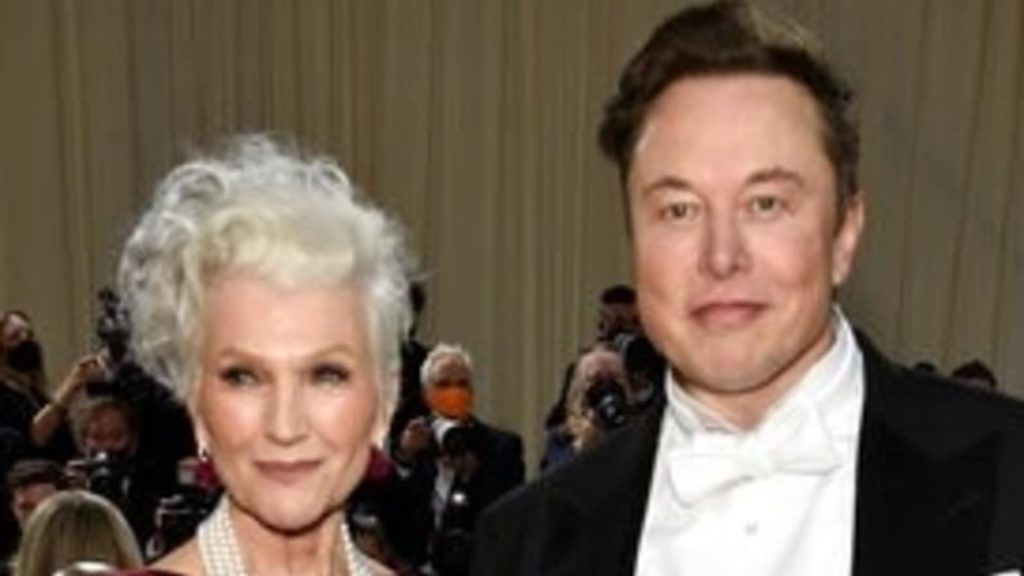 Elon Musk Channels ‘Downton Abbey,’ Talks Twitter at Met Gala – HT Tech