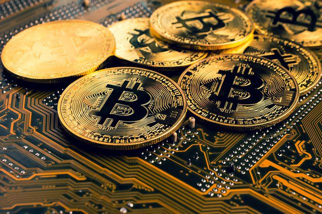 Bitcoin climbs after U.S. Feds announce rate rise – Ticker NEWS